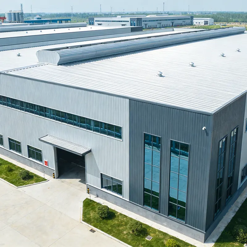 Atelier de traitement de structures en acier léger