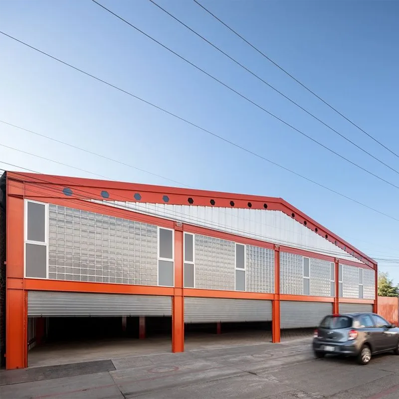 Entrepôt de structure métallique